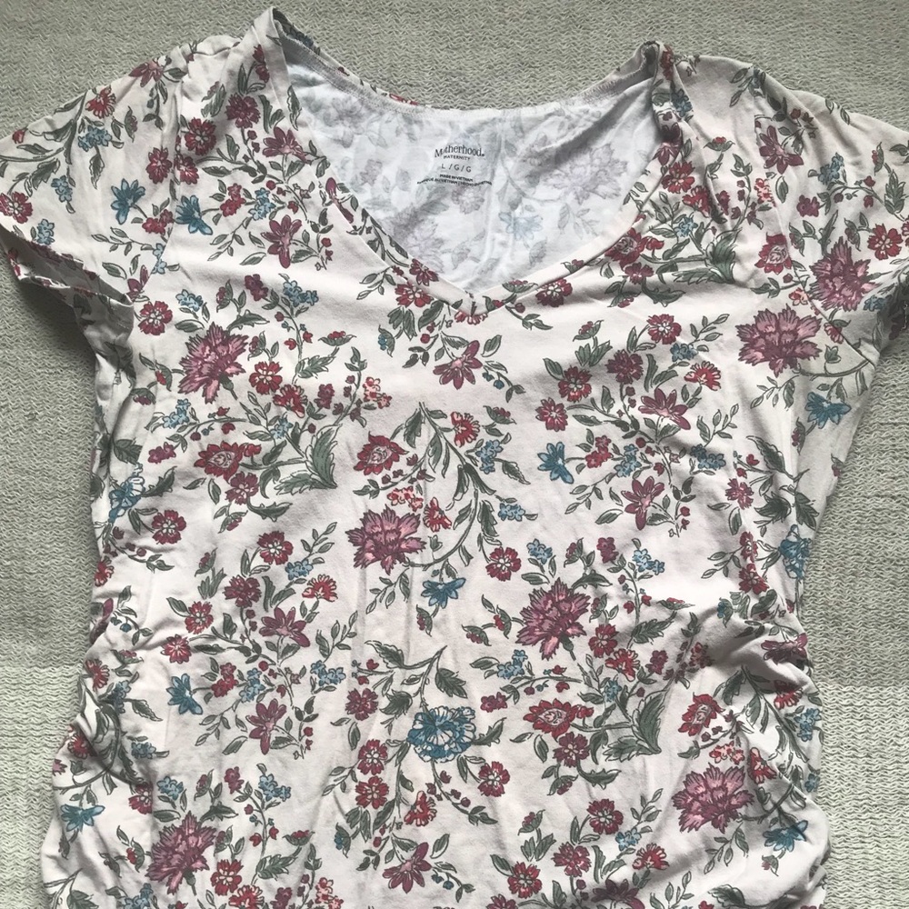 Motherhood Maternity Floral maternity v-neck tee
